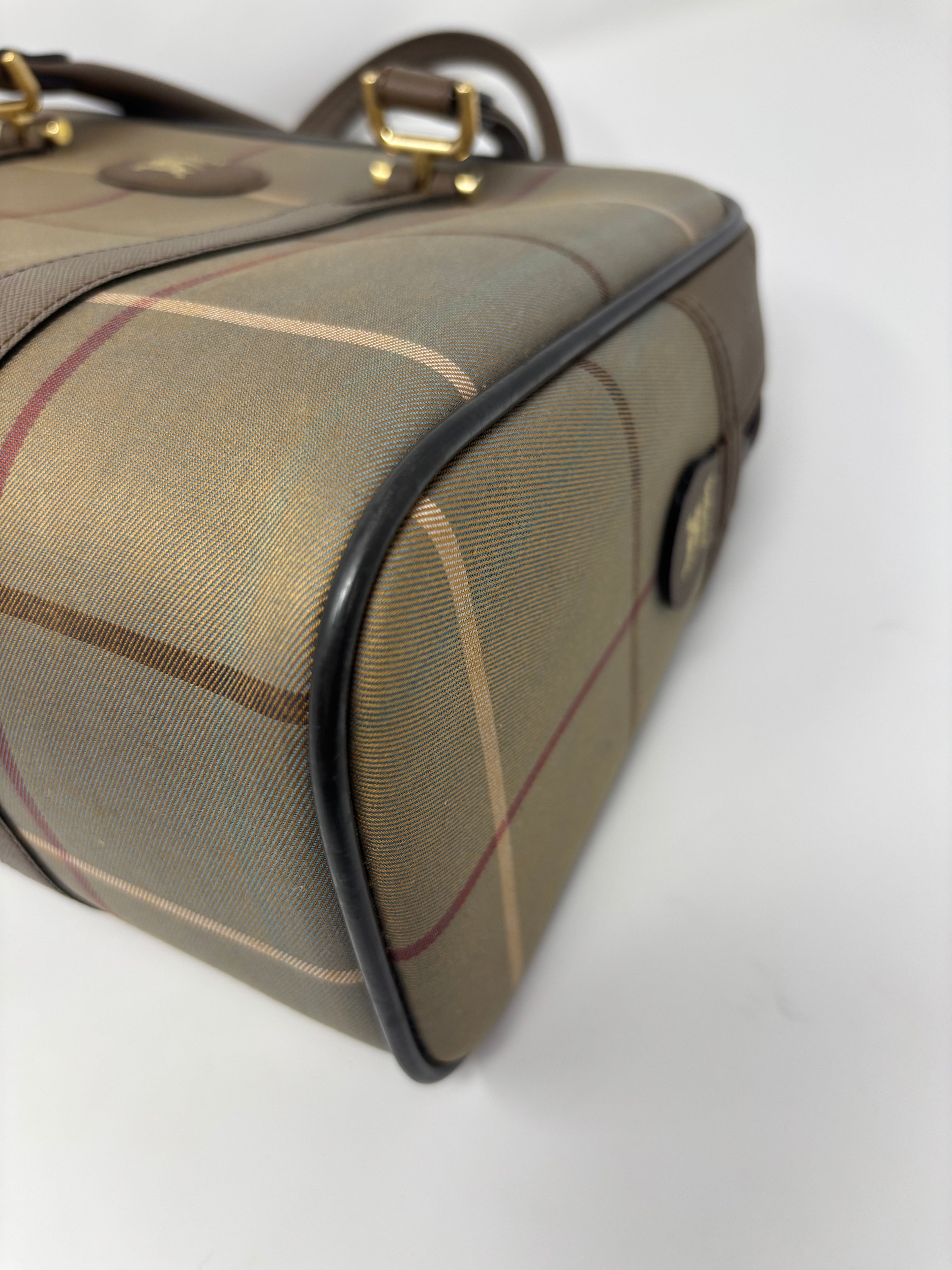 Burberrys Boston Bag