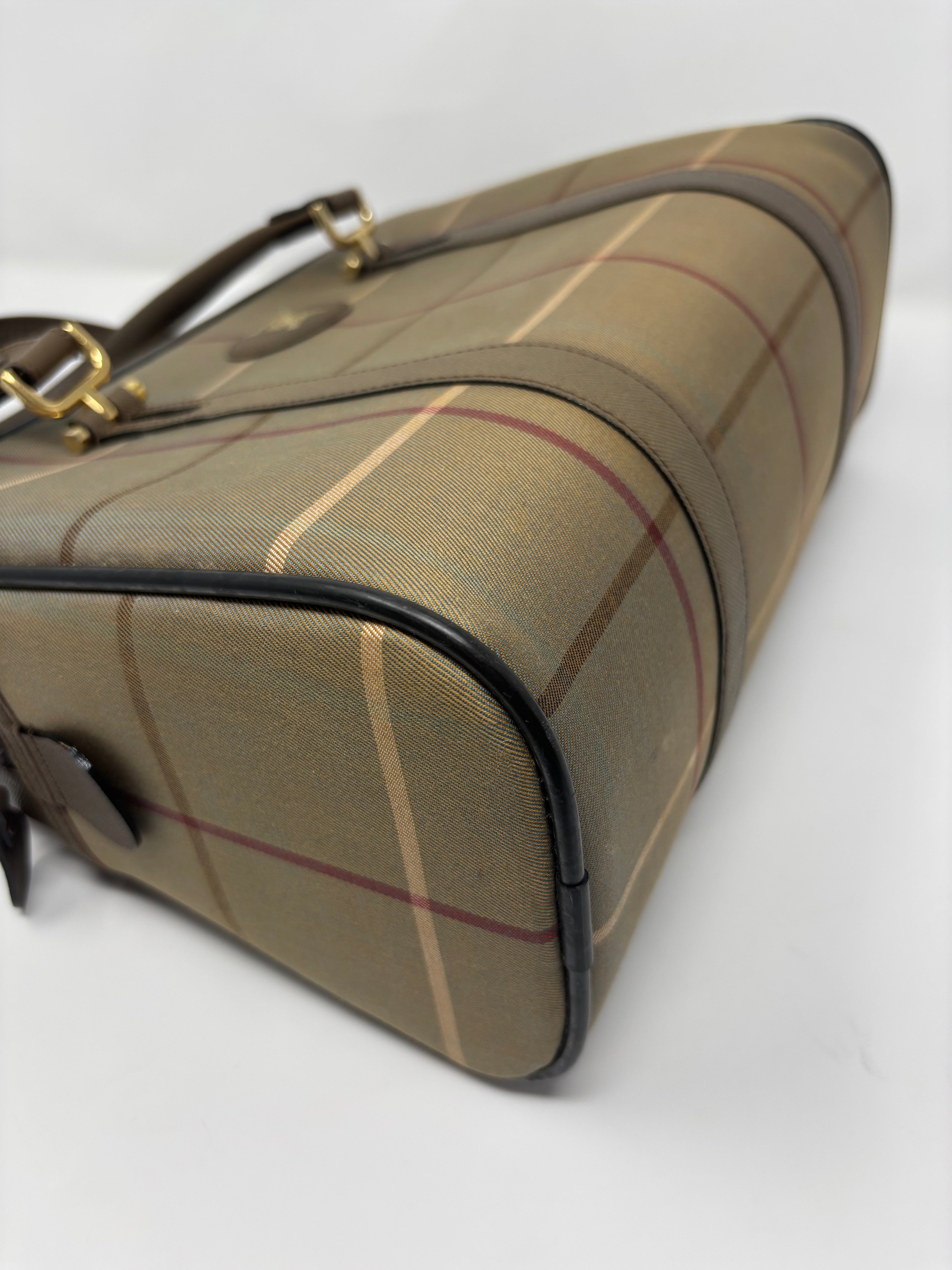 Burberrys Boston Bag