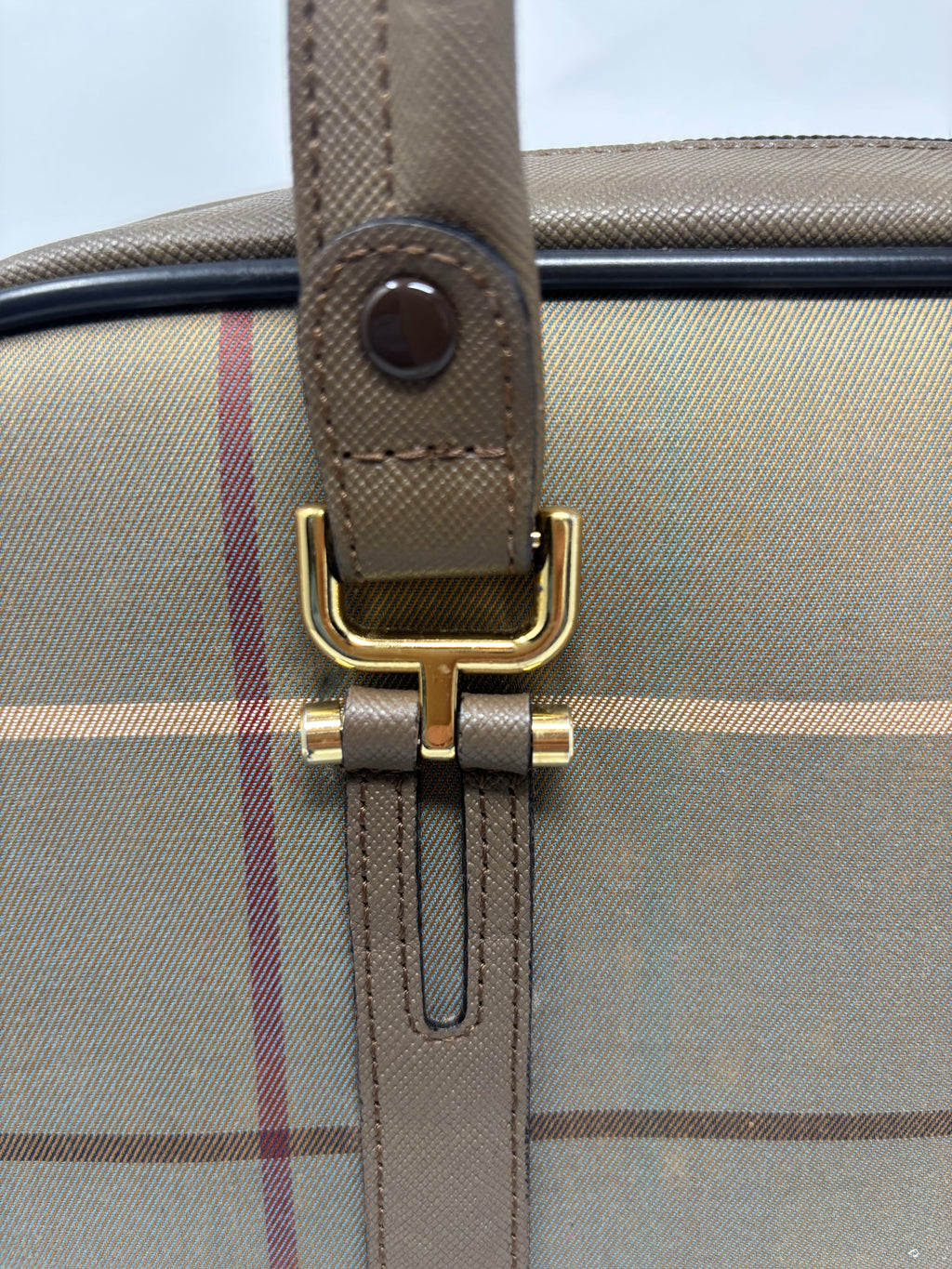 Burberrys Boston Bag