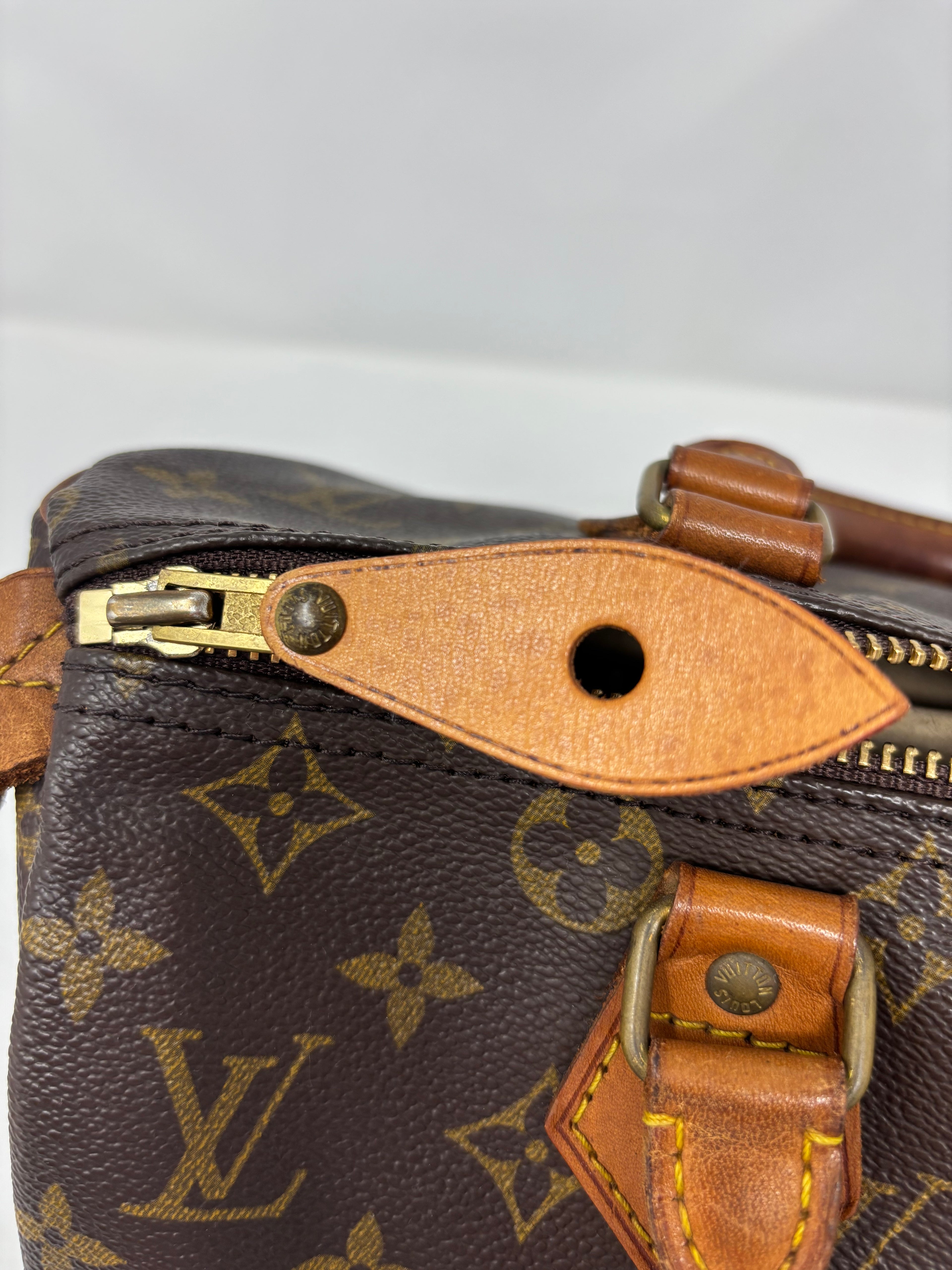 Louis Vuitton Speedy 30