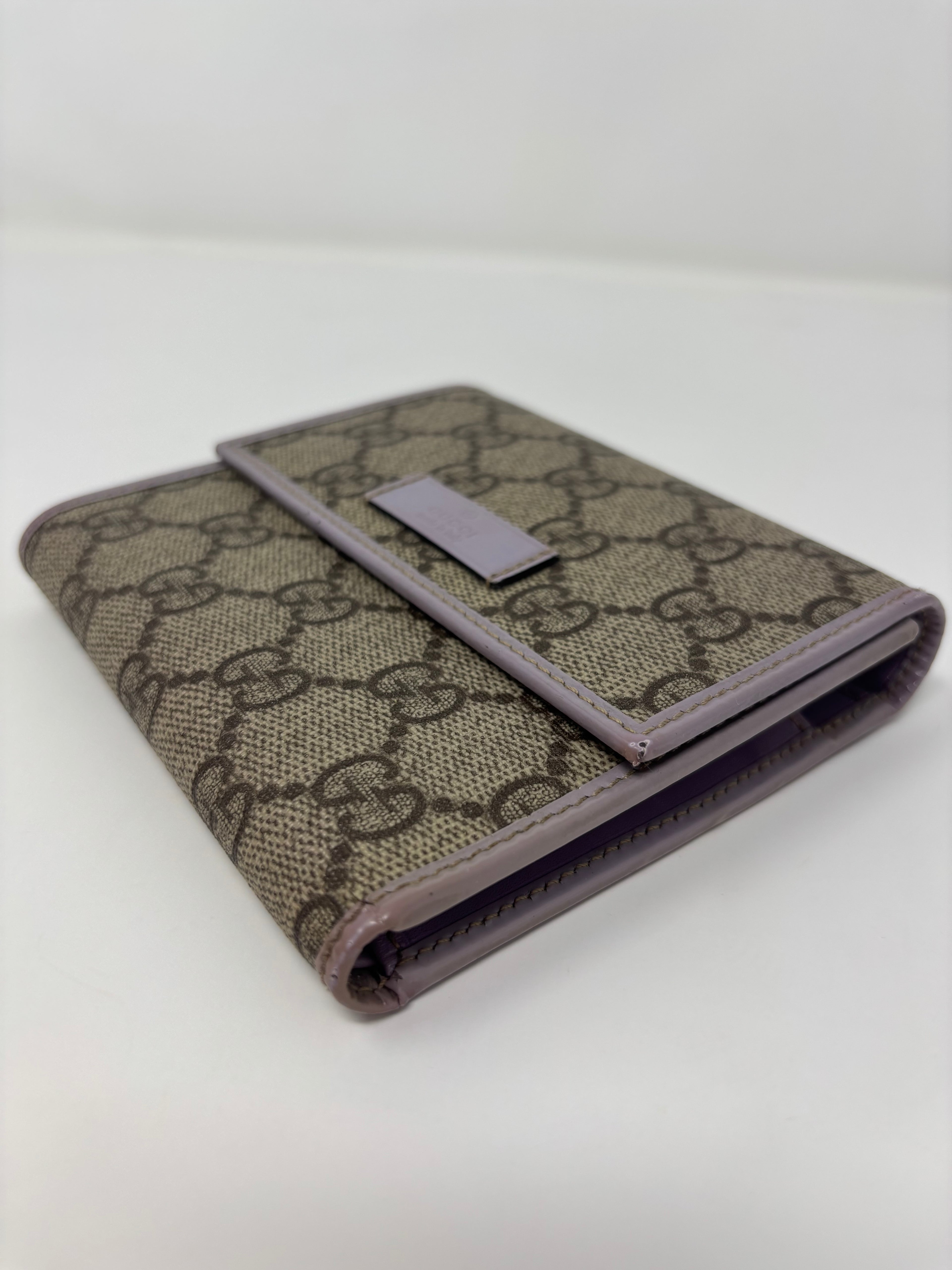 Gucci GG Supreme Trifold Wallet