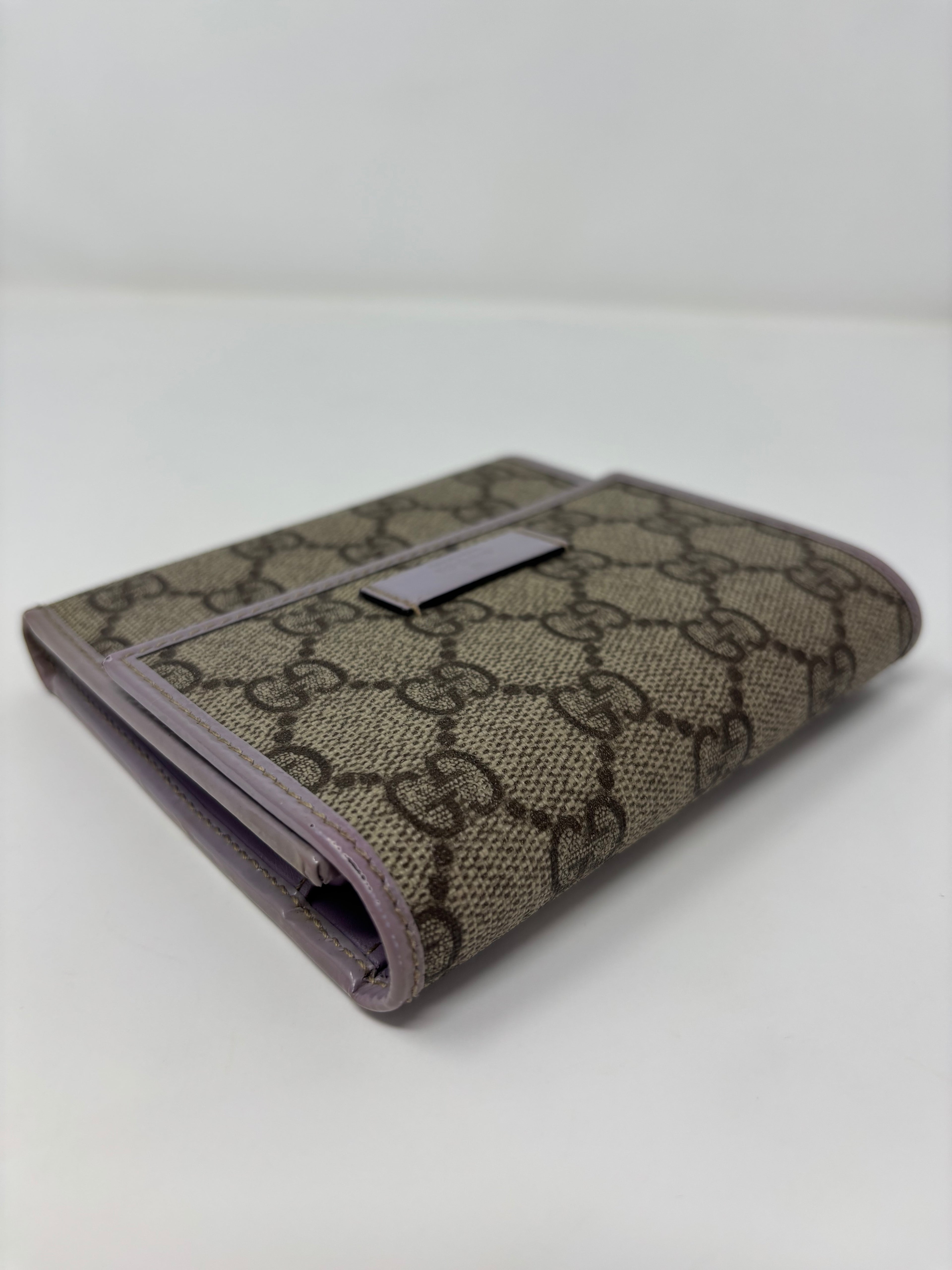 Gucci GG Supreme Trifold Wallet