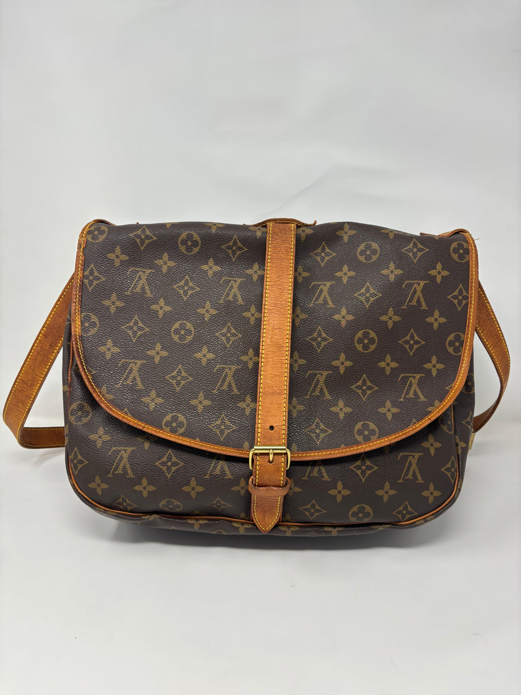 Louis Vuitton Saumur 35